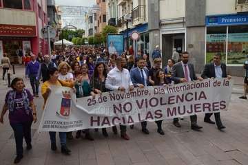 Telde protesta en silencio contra la violencia machista (Foto TA y Francisco Javier Santana)